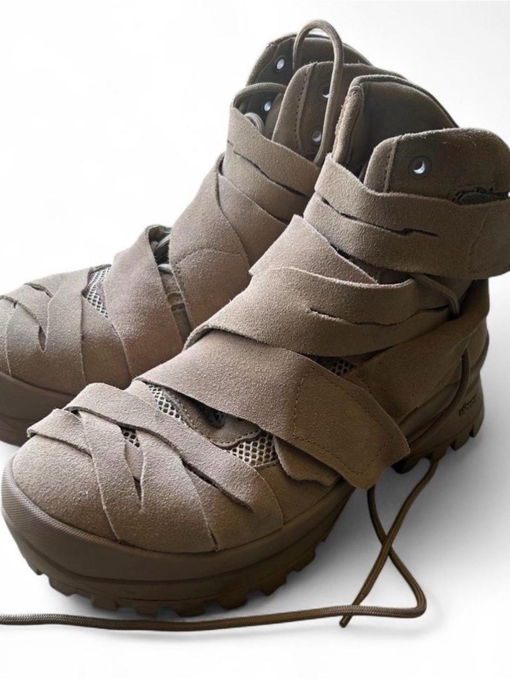 racer worldwide desert boots
